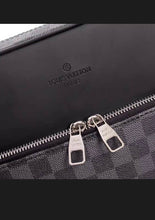 Charger l&#39;image dans la galerie, Sacoche Louis Vuitton messenger 2019